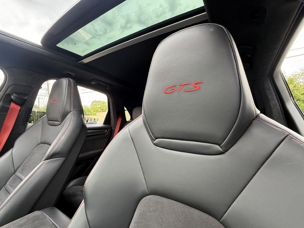 Porsche Cayenne  2021