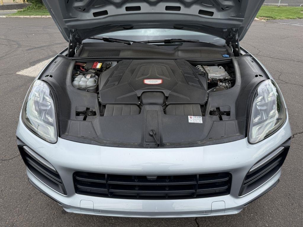 Porsche Cayenne  2021