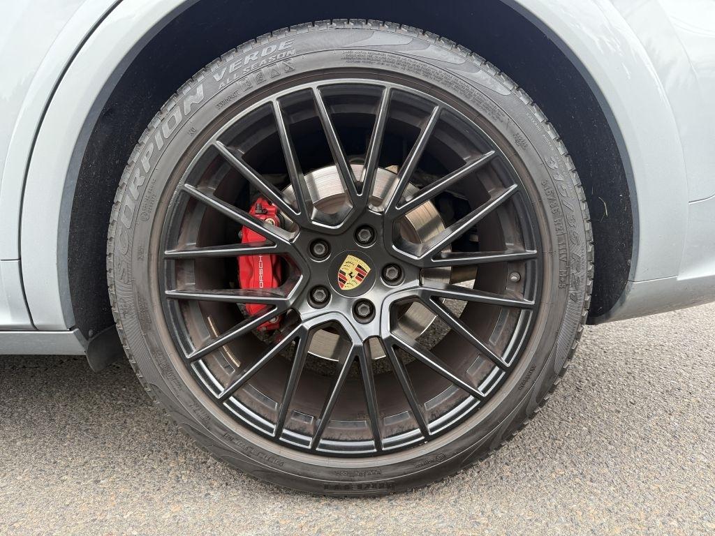 Porsche Cayenne  2021