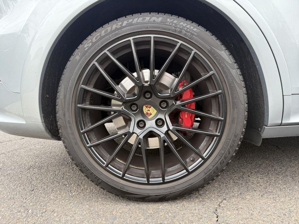Porsche Cayenne  2021