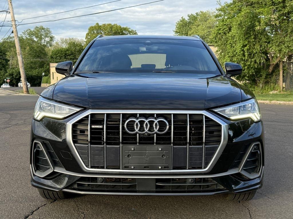 Audi Q3  2021