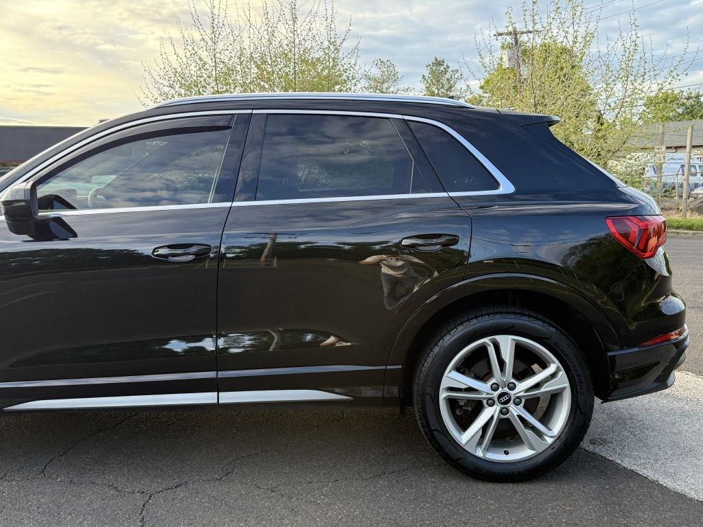 Audi Q3  2021