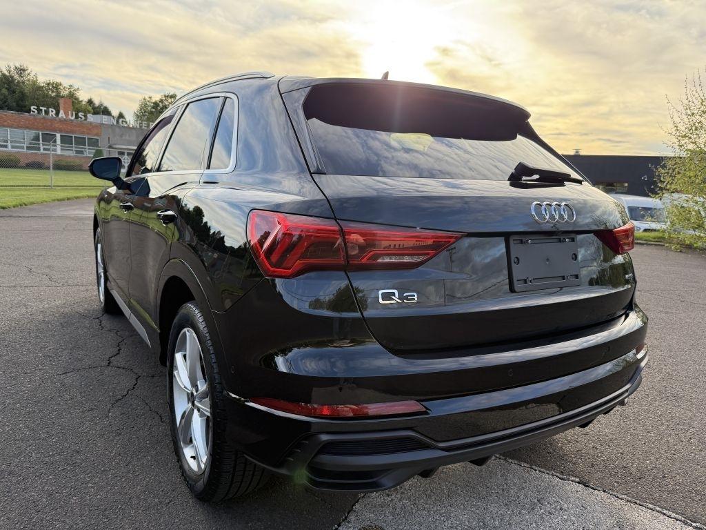 Audi Q3  2021