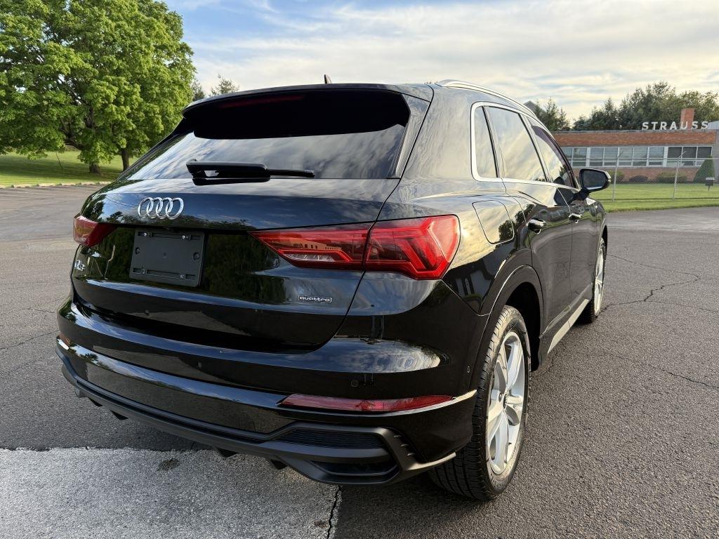 Audi Q3  2021
