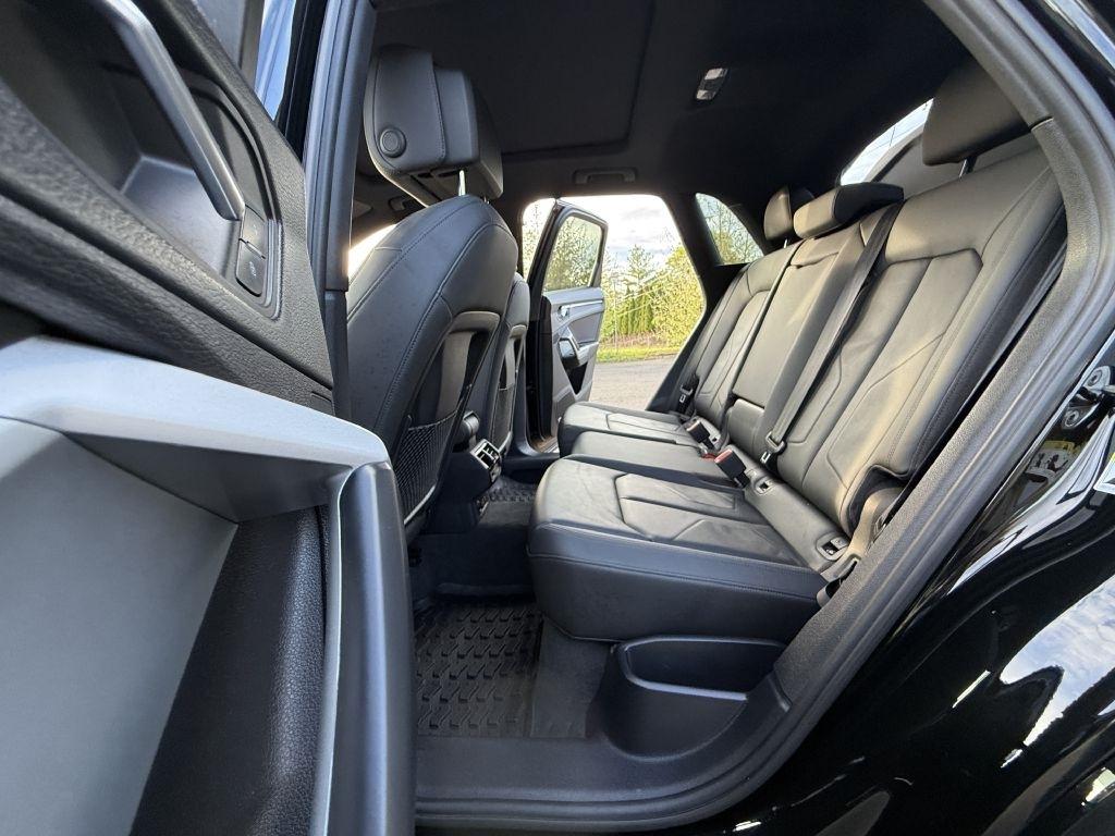 Audi Q3  2021