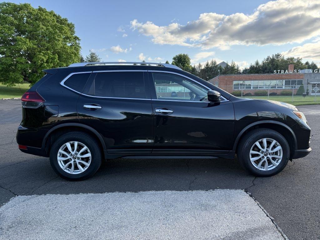 Nissan Rogue  2020
