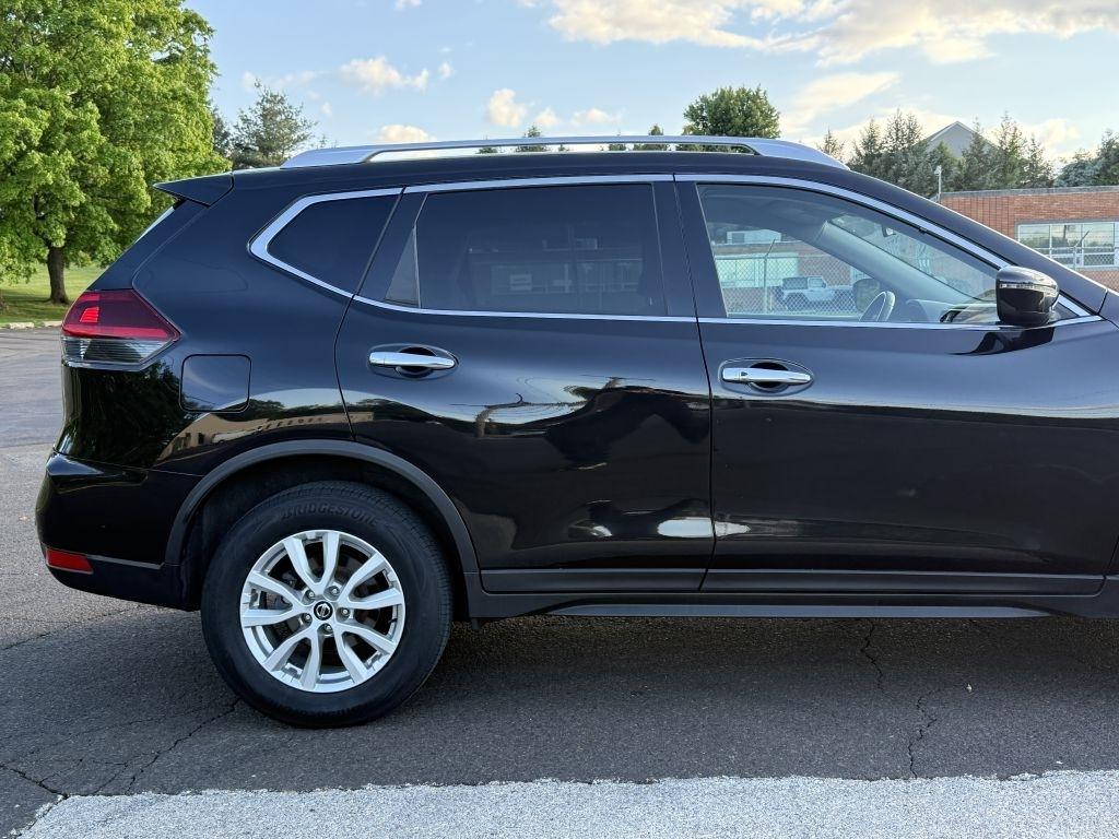 Nissan Rogue  2020