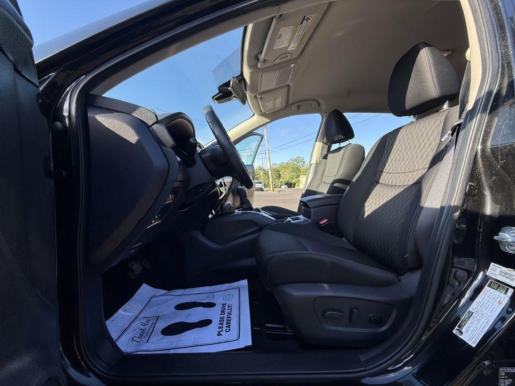 Nissan Rogue  2020