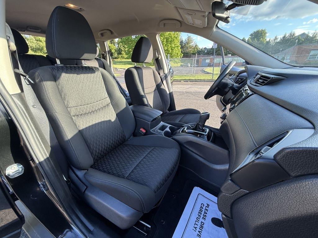 Nissan Rogue  2020