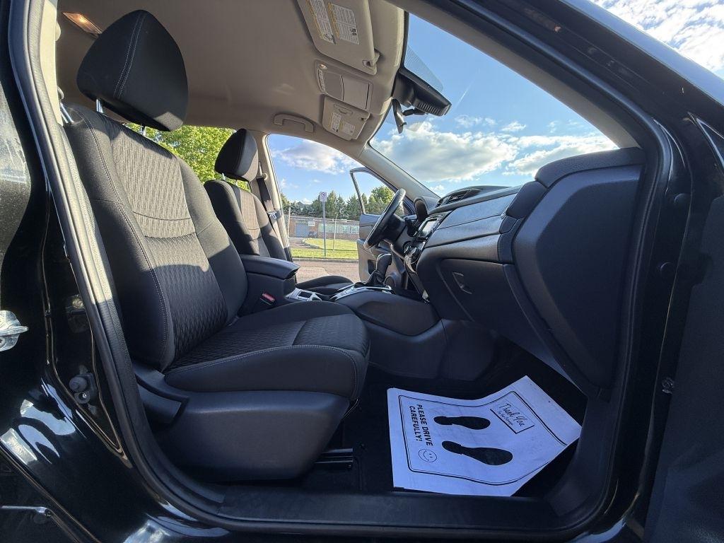 Nissan Rogue  2020