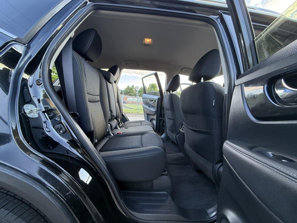 Nissan Rogue  2020