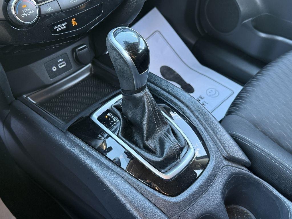 Nissan Rogue  2020