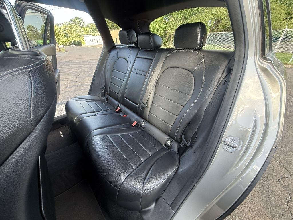 Mercedes-Benz GLC-Class  2019