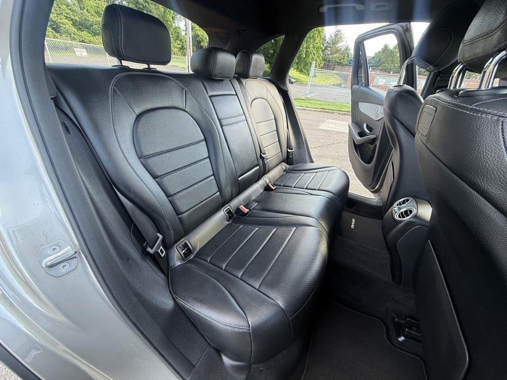 Mercedes-Benz GLC-Class  2019