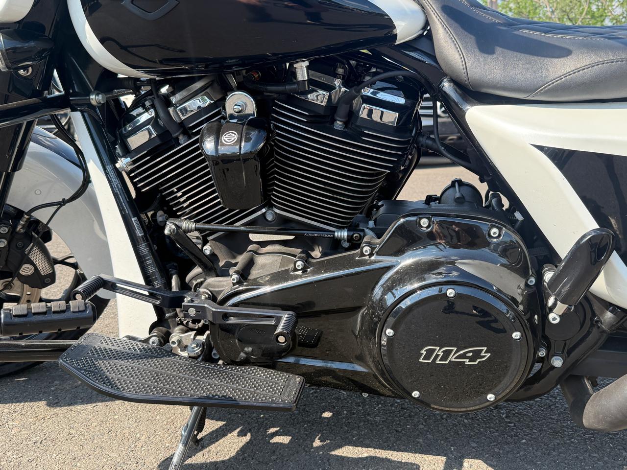 Harley-Davidson FLHXS  2020