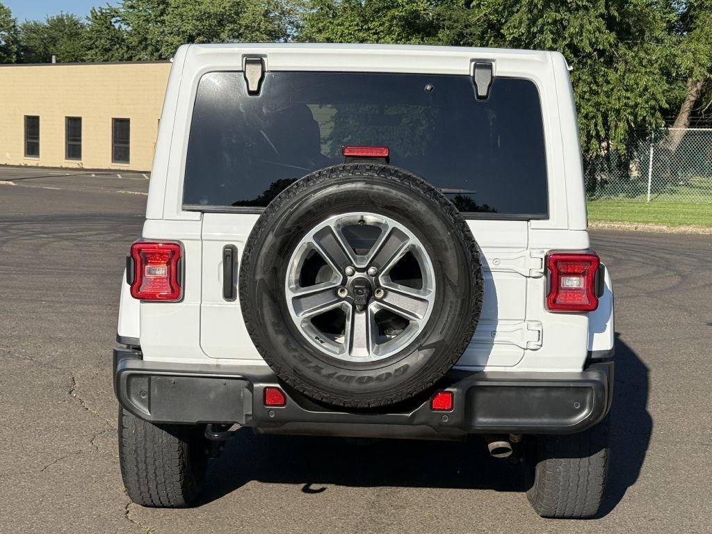 Jeep Wrangler  2021