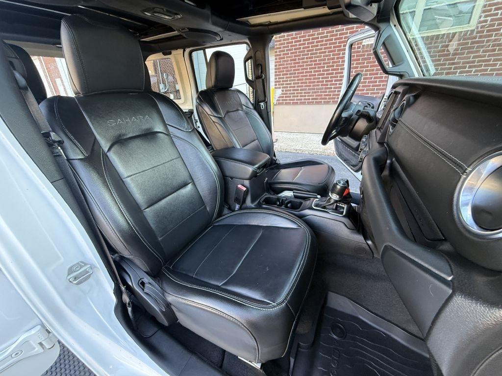 Jeep Wrangler  2021