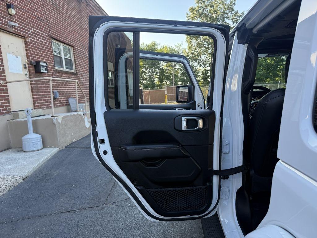 Jeep Wrangler  2021