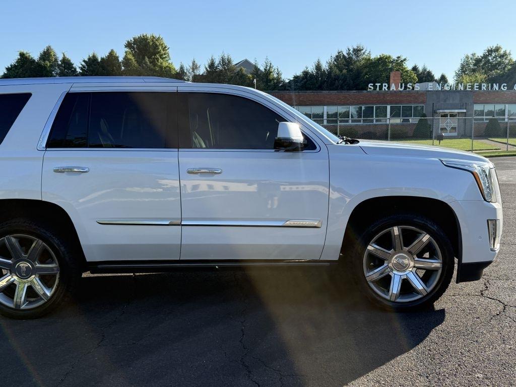 Cadillac Escalade  2017