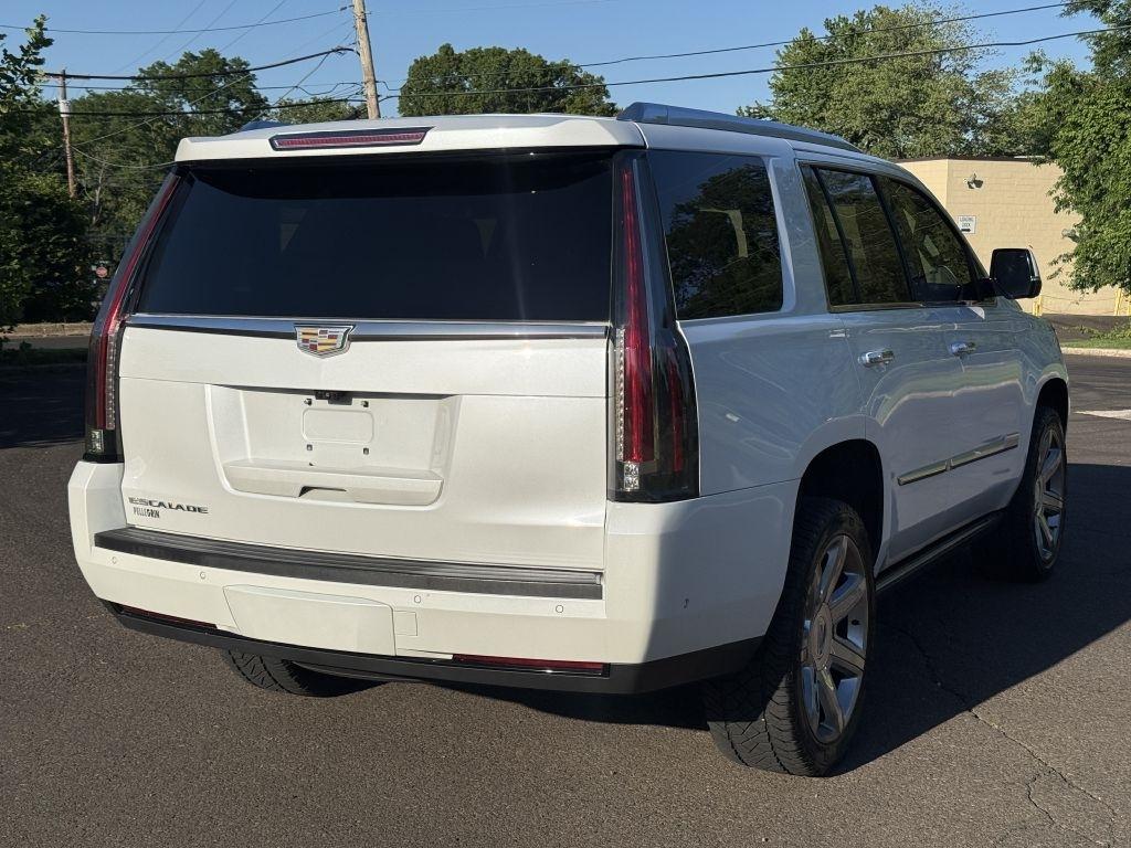 Cadillac Escalade  2017
