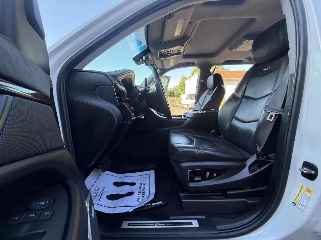 Cadillac Escalade  2017