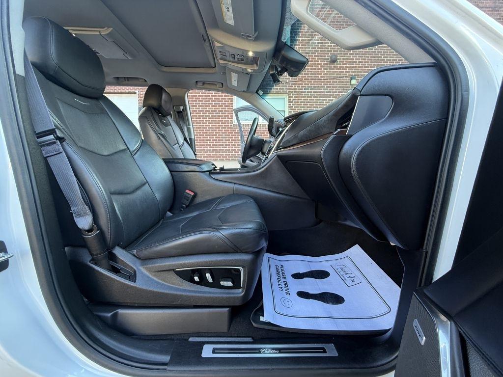 Cadillac Escalade  2017