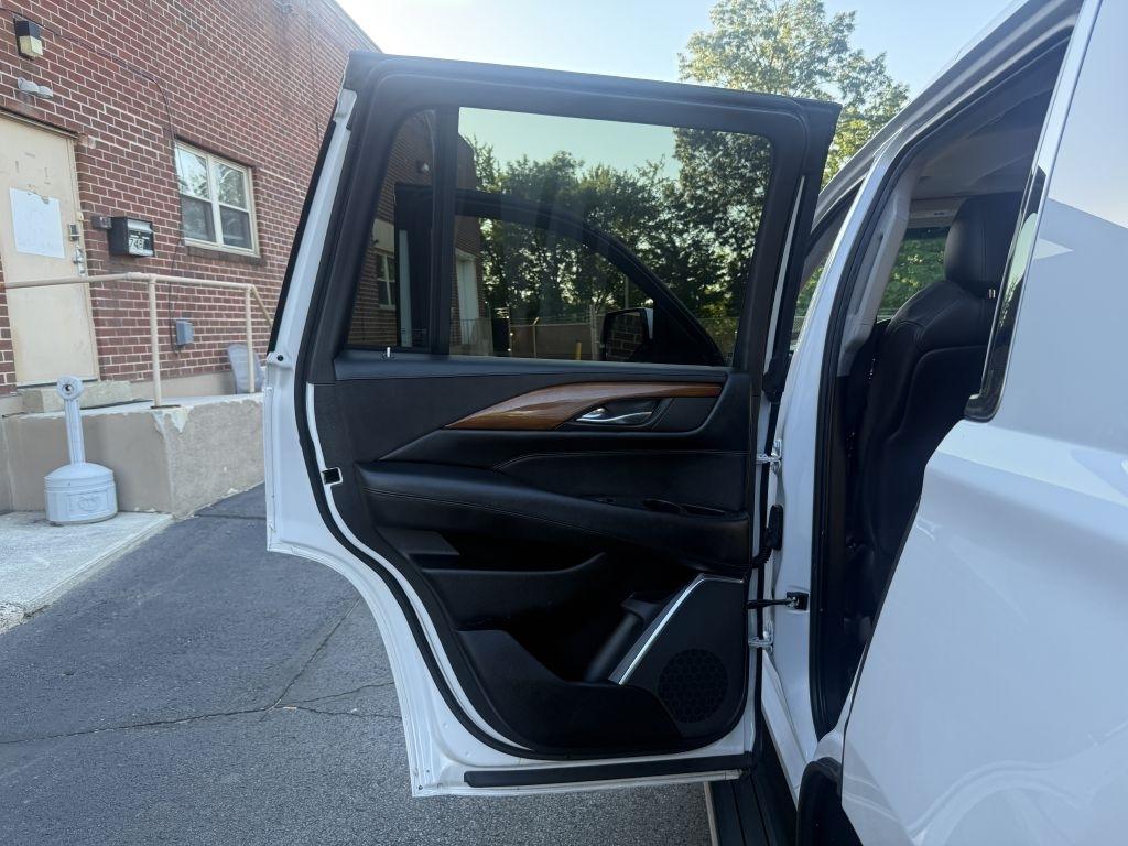 Cadillac Escalade  2017