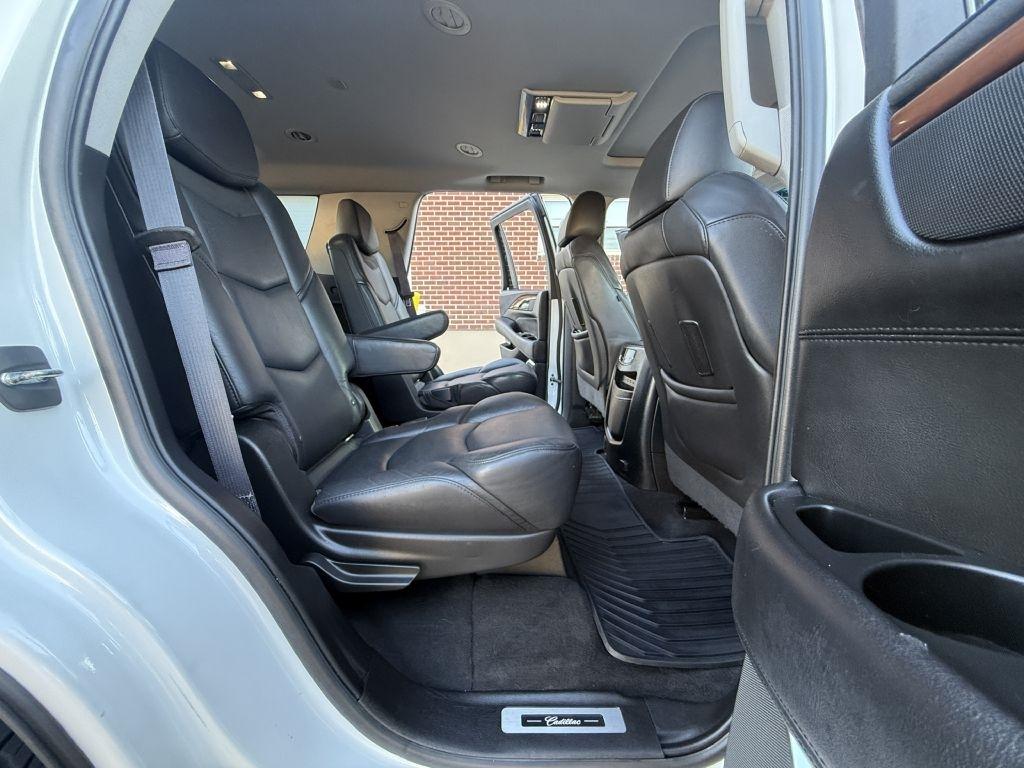 Cadillac Escalade  2017
