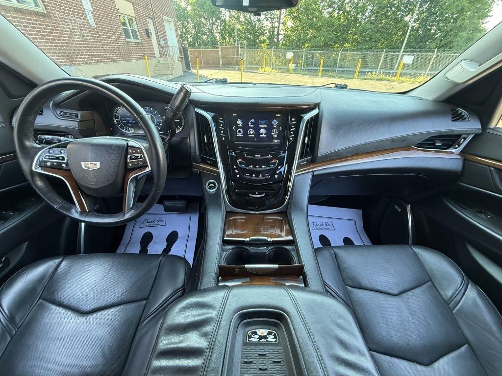 Cadillac Escalade  2017