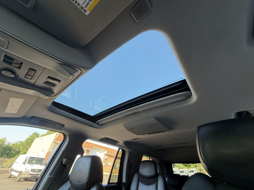 Cadillac Escalade  2017