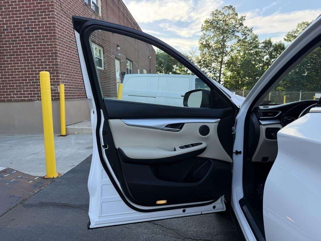 Infiniti QX50  2020