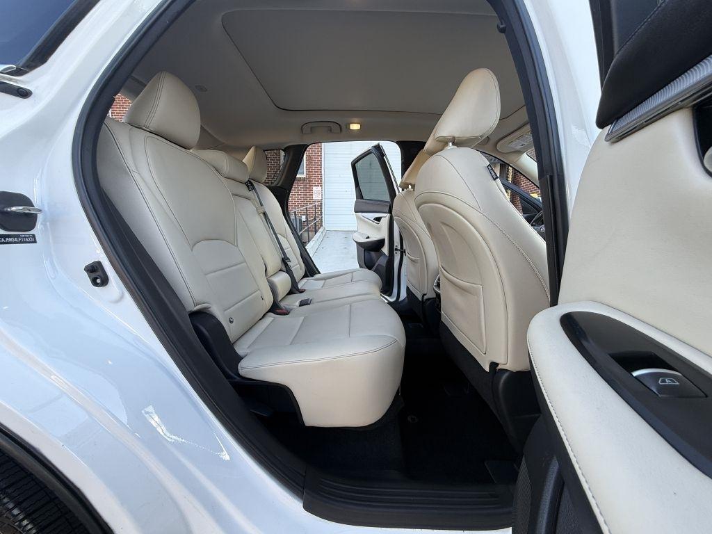 Infiniti QX50  2020