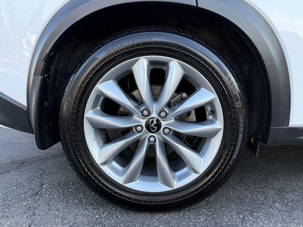 Infiniti QX50  2020