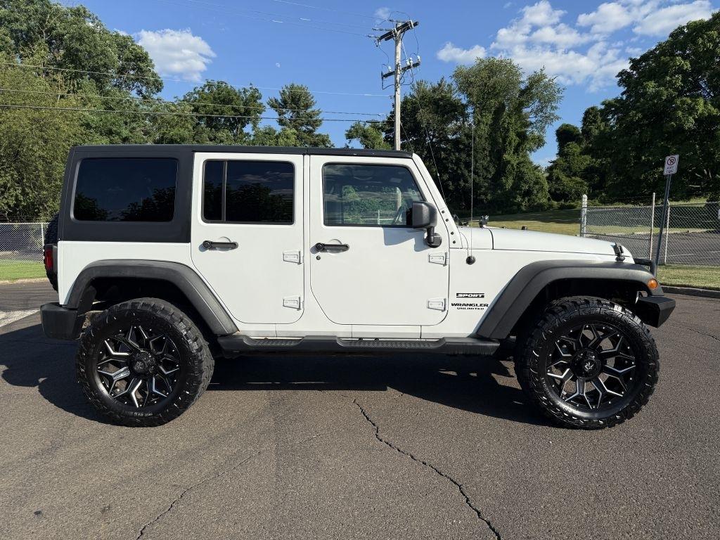 Jeep Wrangler  2017