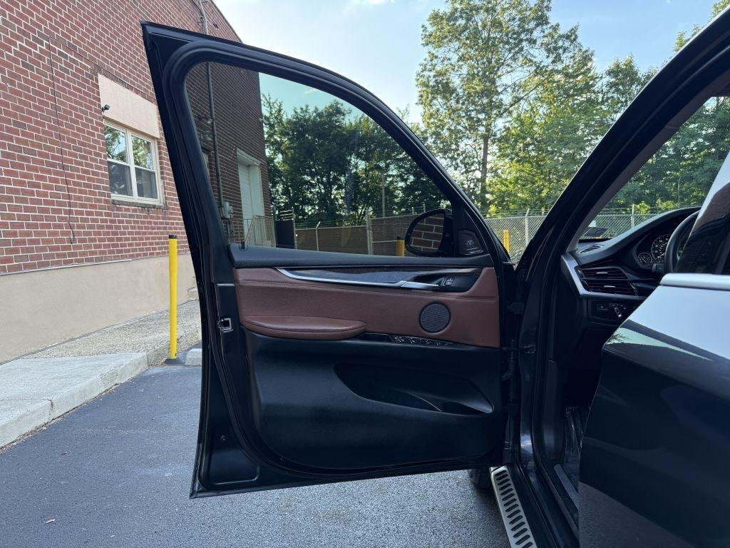 BMW X5  2016
