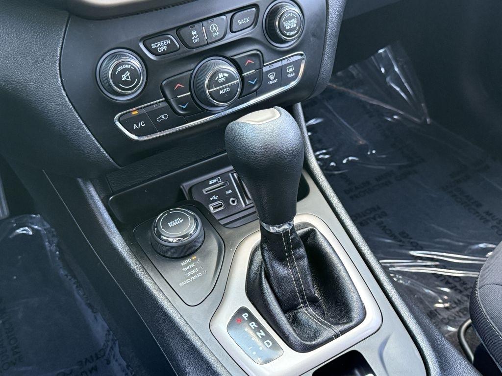 Jeep Cherokee  2017