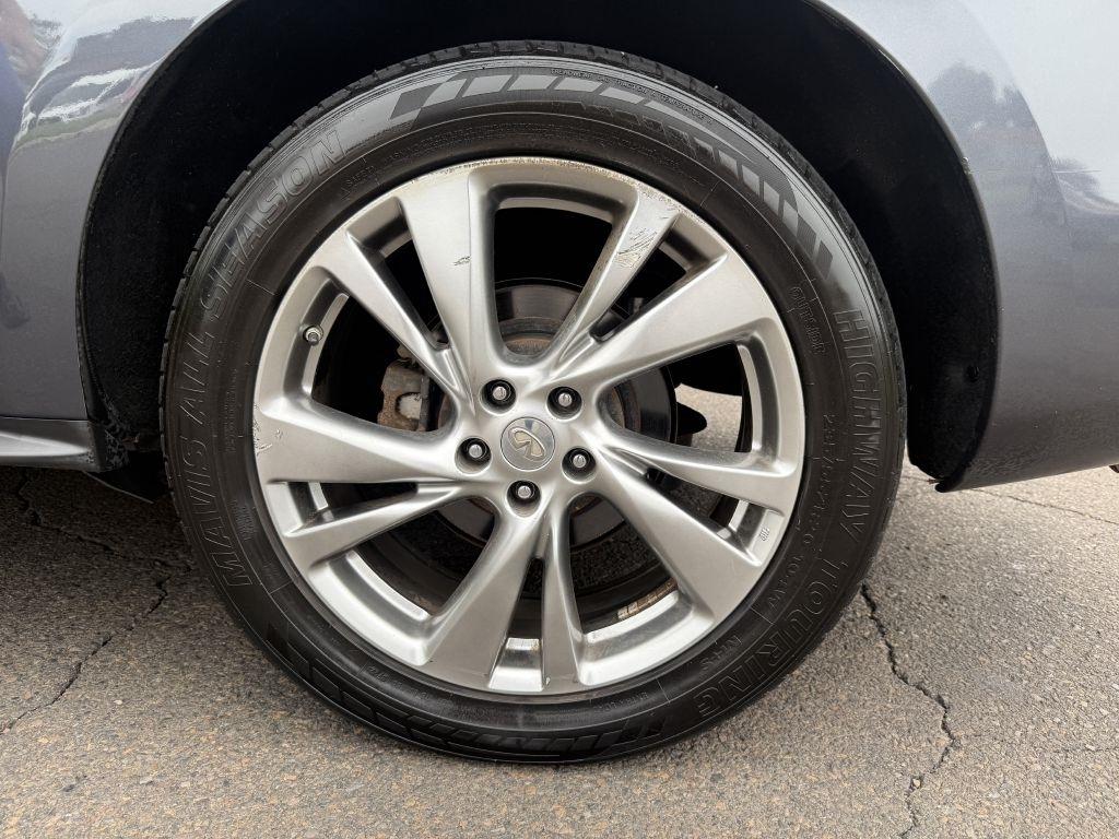 Infiniti JX  2013