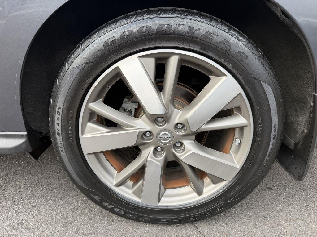 Nissan Pathfinder  2014