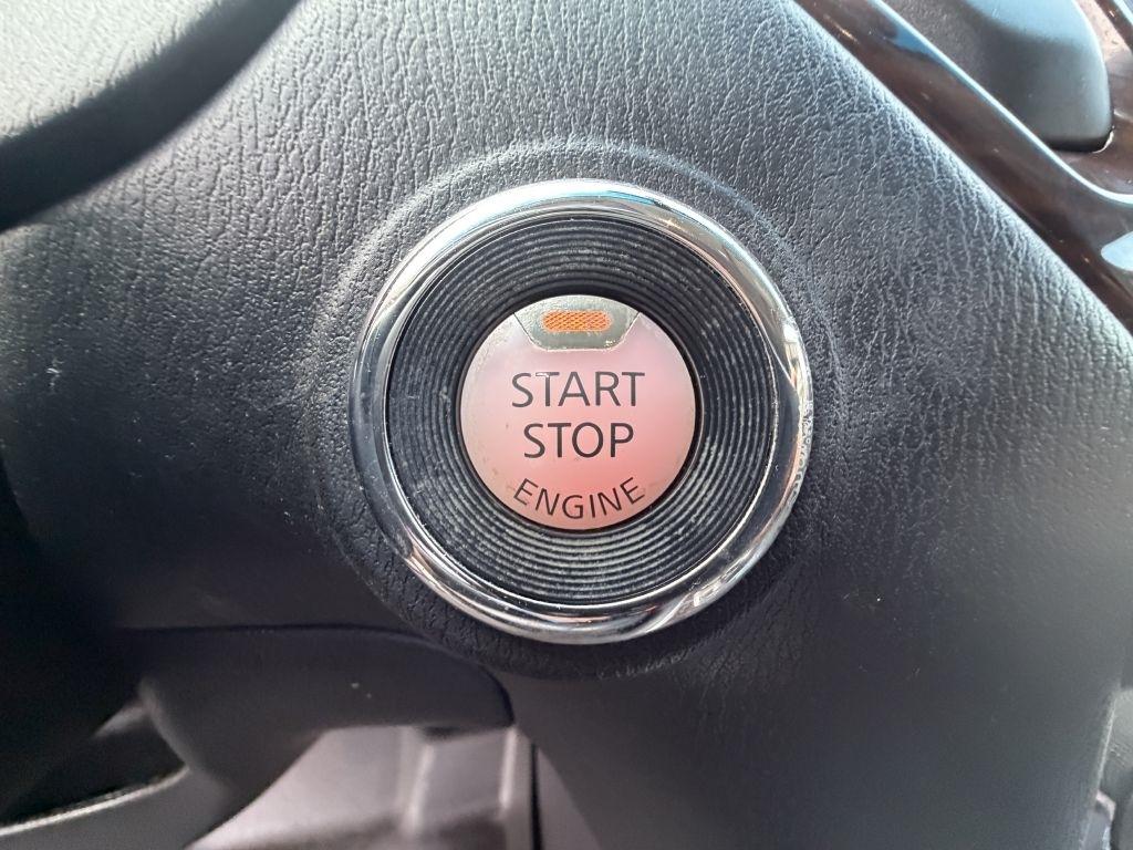 Nissan Pathfinder  2014