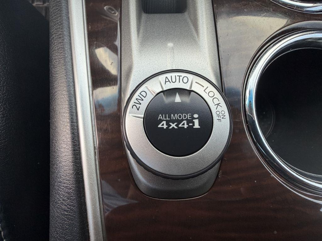Nissan Pathfinder  2014