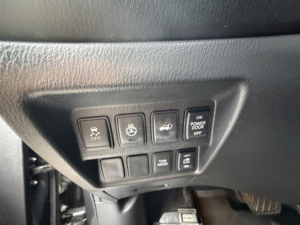 Nissan Pathfinder  2014