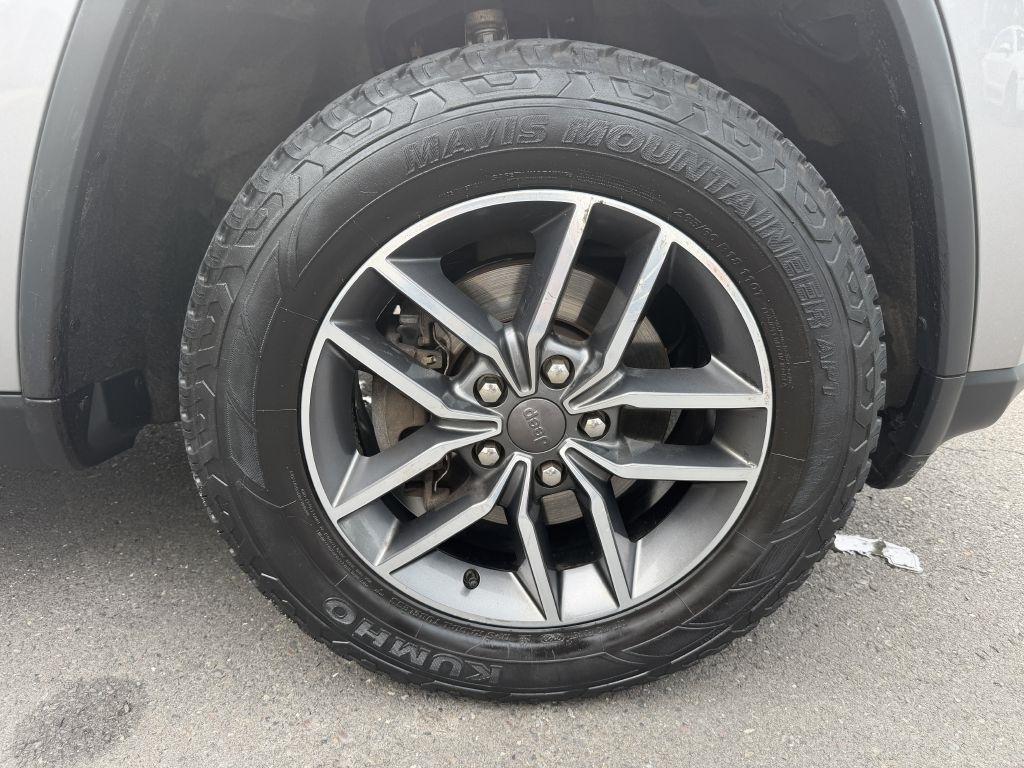 Jeep Grand Cherokee Laredo 2019