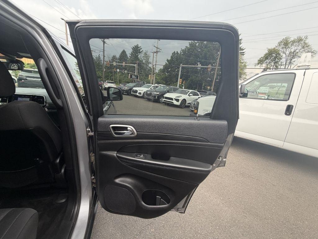Jeep Grand Cherokee Laredo 2019