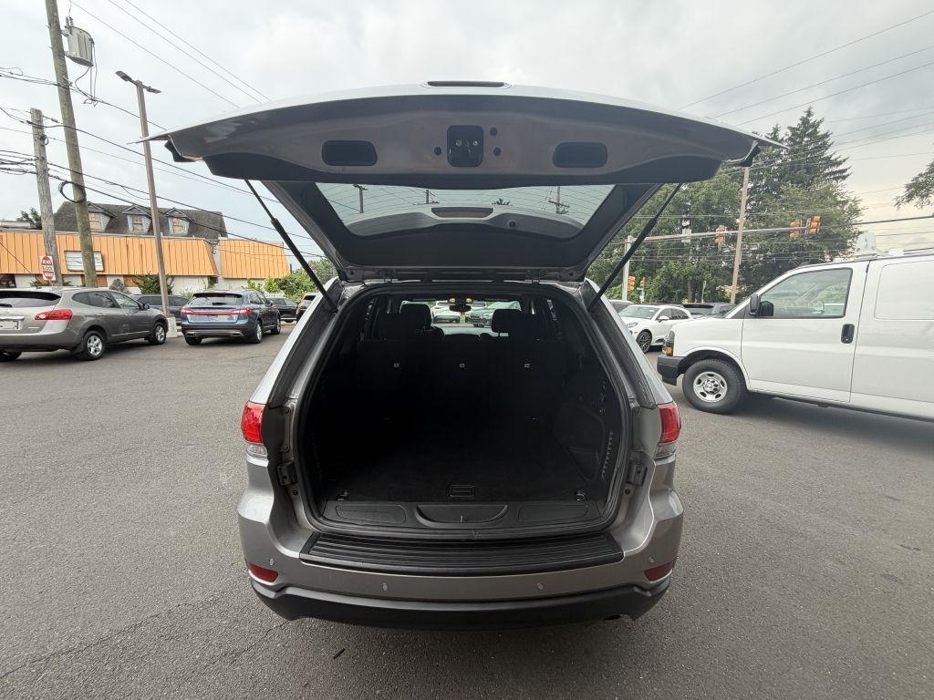 Jeep Grand Cherokee Laredo 2019