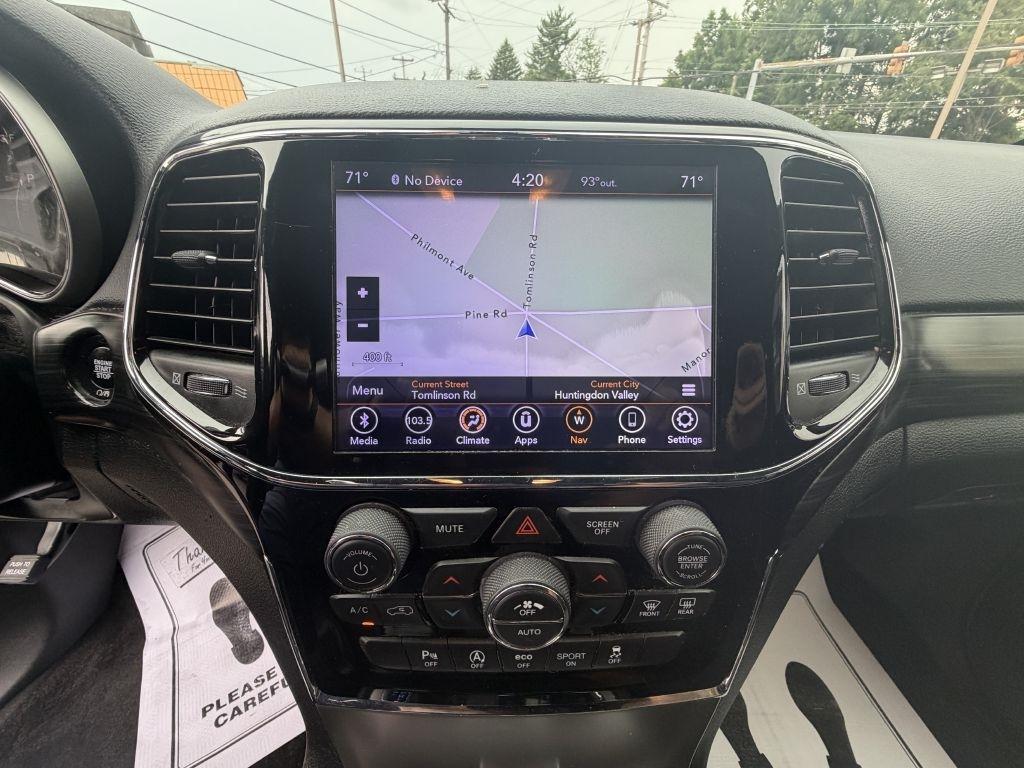 Jeep Grand Cherokee Laredo 2019