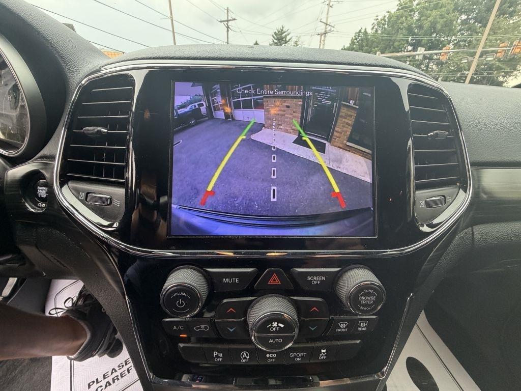 Jeep Grand Cherokee Laredo 2019