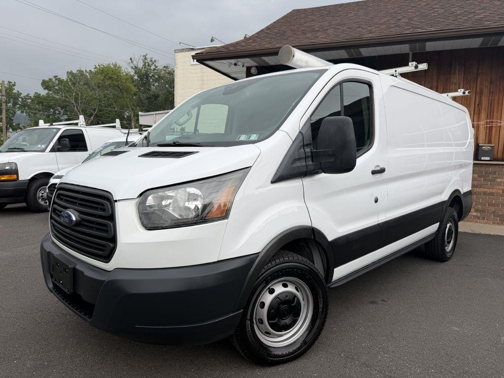 Ford Transit 250 2019