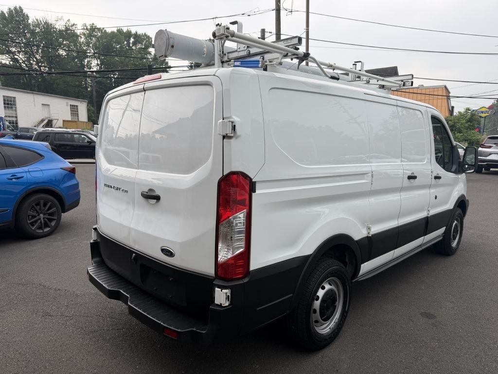 Ford Transit 250 2019