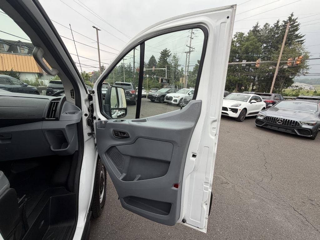 Ford Transit 250 2019