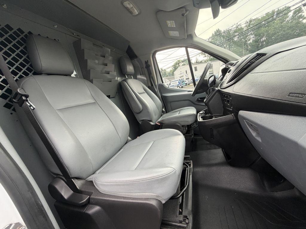 Ford Transit 250 2019